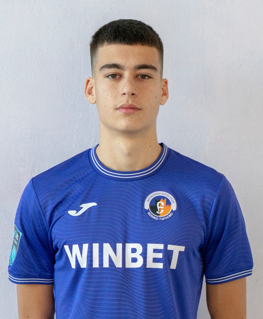 Петър Петров извикан в националния отбор на България U16