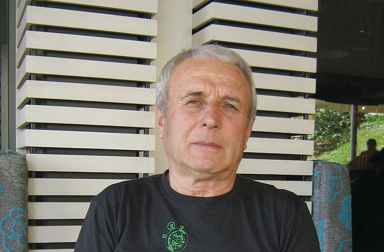 85 години навършва днес Николай Лечев