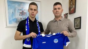 5ca1ed4d-711f-434b-bd4c-c40f18b648af