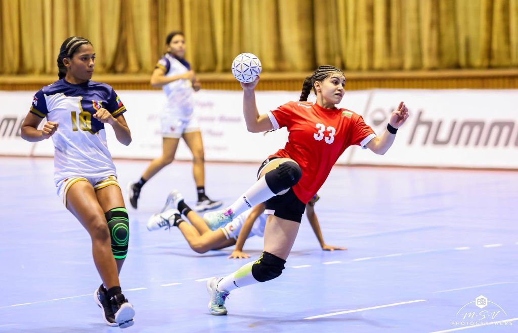 България се наложи убедително над Венецуела с 41:28