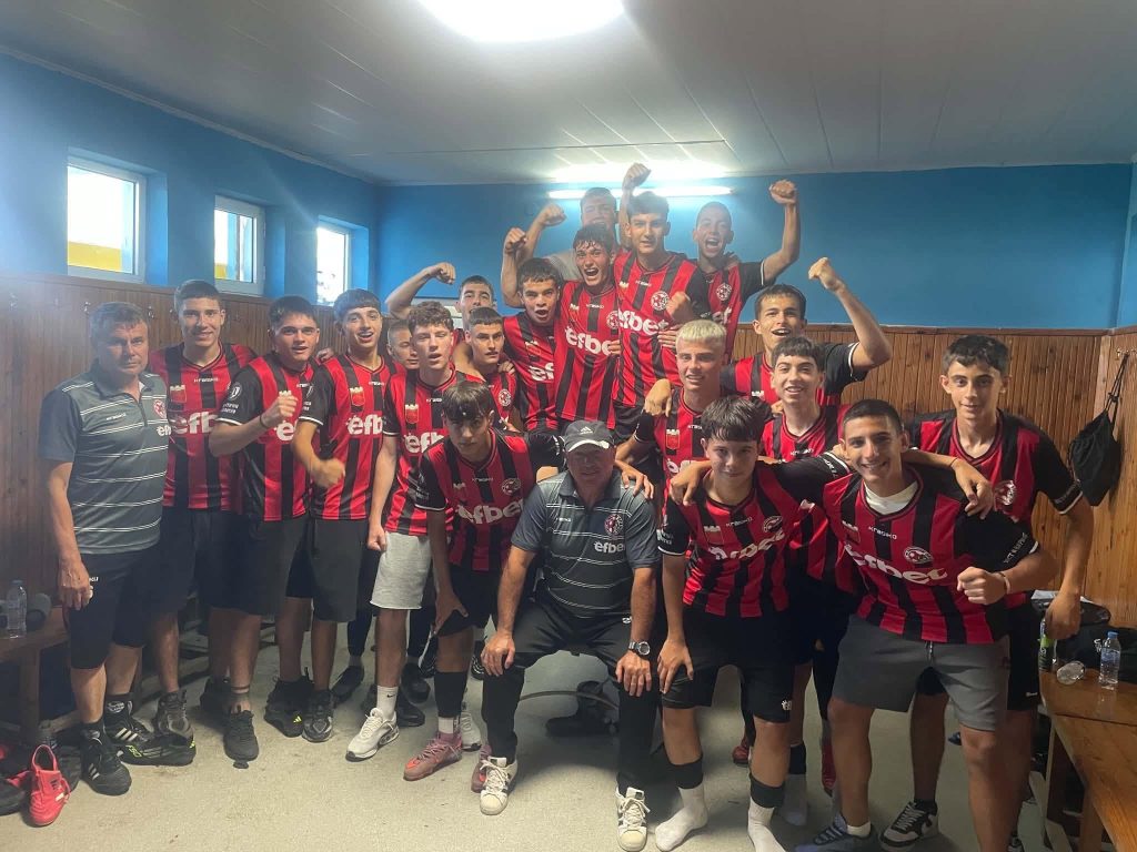 “Локо” (ГО) U18 се класира за финалния бараж за елита