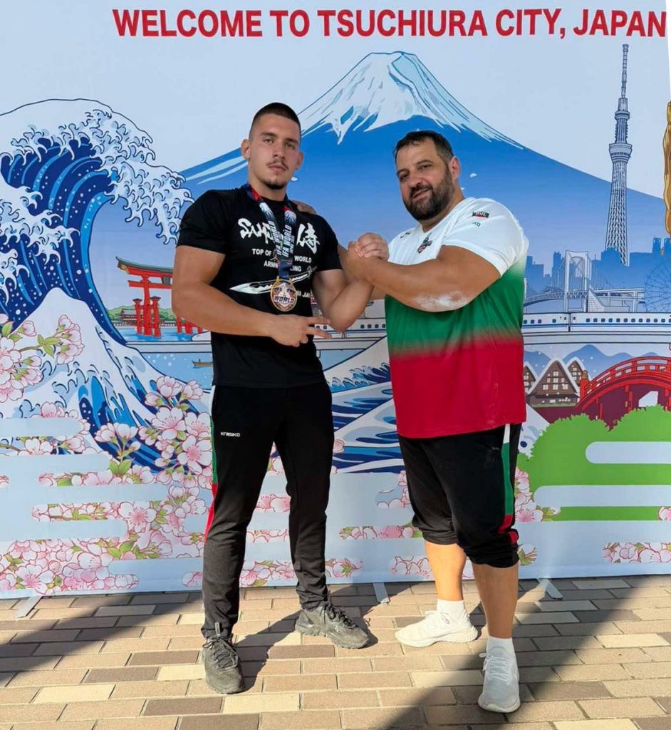 Добрин Тотев от „Етър“ стана световен шампион по канадска борба!
