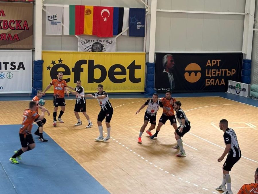 Хандбалният „Локомотив” удари „Фрегата” и поведе в плейофите