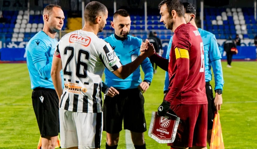 “Локо” (ГО) падна с 3:0 от “Фратрия”